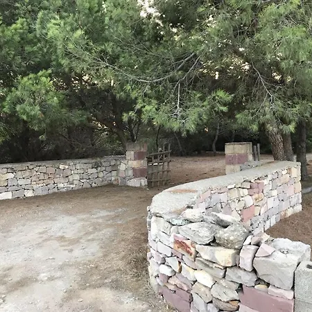 Al Mare Circondata Dal *